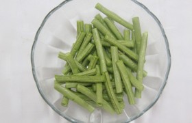 培根卷豆角的做法（培根的功效与作用）