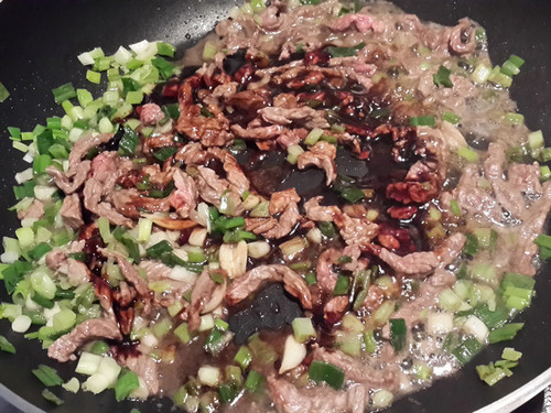 蚝油牛肉炒饭的做法（耗油牛肉饭图片）插图2